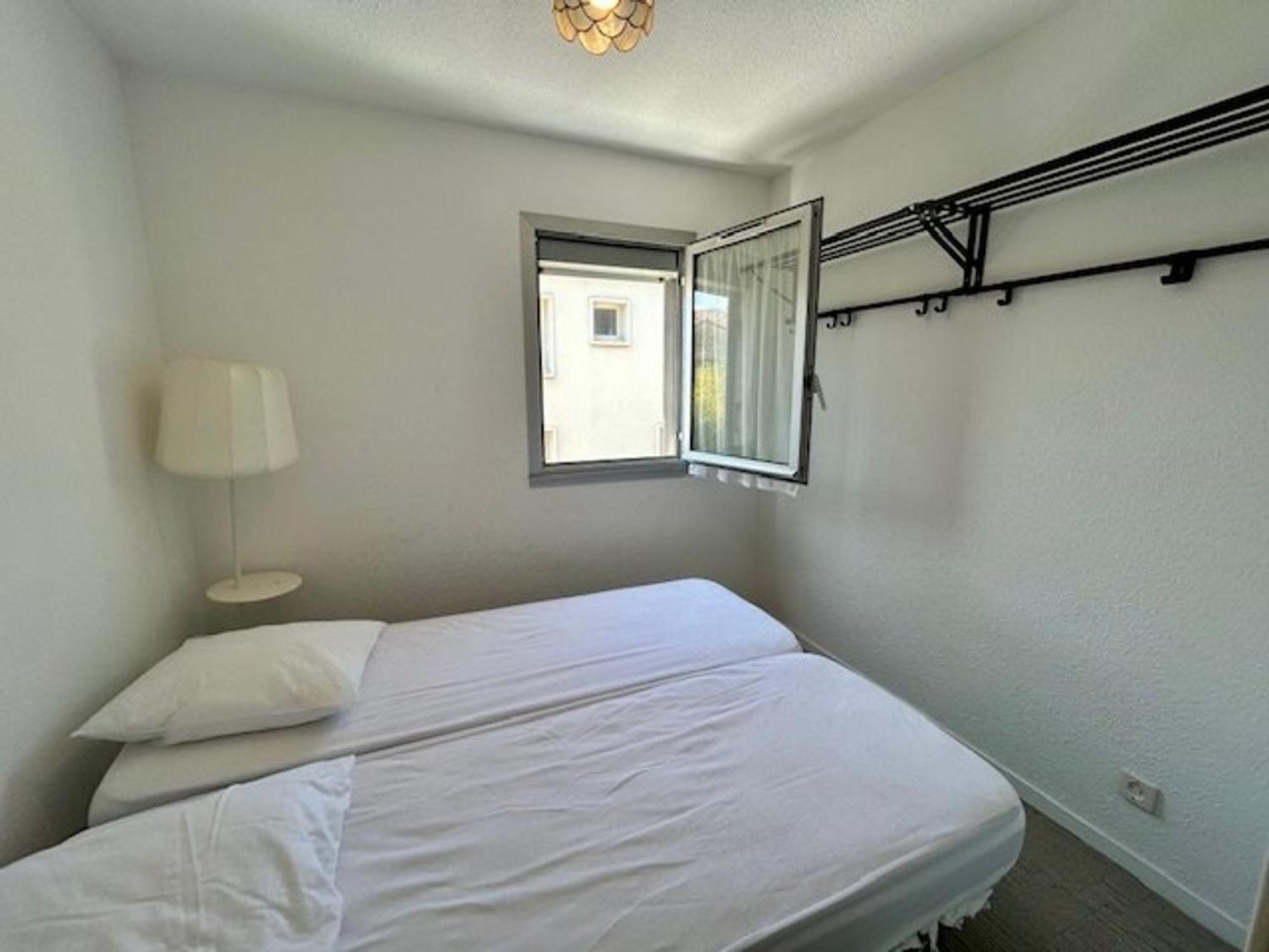 Appartement T2 A Royan, 4 Pers., Proche Plage Et Commerces, Parking, Balcon, Confortable Et Equipe - Fr-1-494-60 Exterior foto